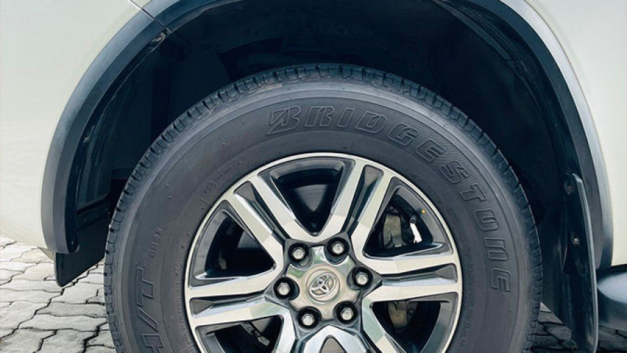 Fortuner 2.4AT 4X2 2020 KM130258