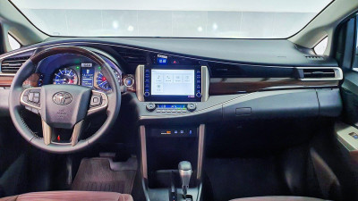 Toyota Innova 2022 2.0G KM10495