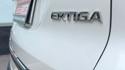 Suzuki Ertiga 1.5AT Màu Trắng Odo 4070 Km