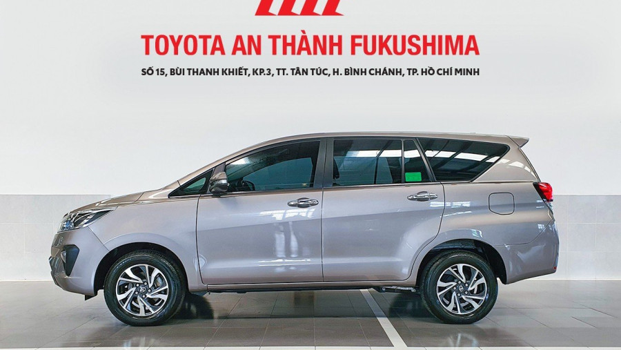 Toyota Innova 2022 2.0G KM10495